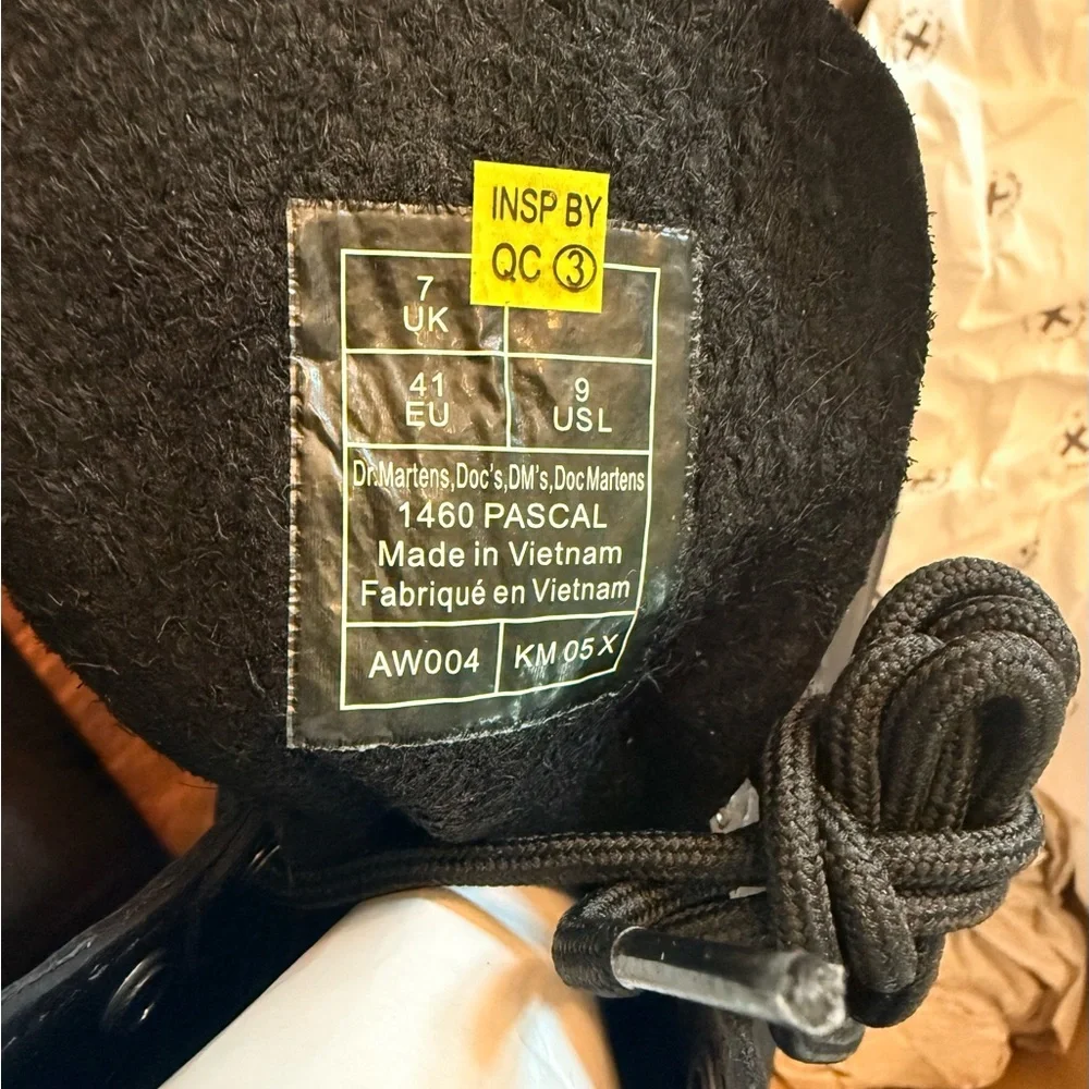 Dr. Martens womens 1460 Pascal Bex Pisa Leather Lace Up Boots - Picture 6 of 8